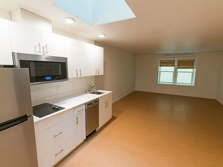 Louisa Hotel Apartments — Photo 14