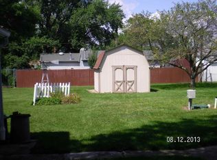 3947 4th Ave #B, East Moline, IL 61244
