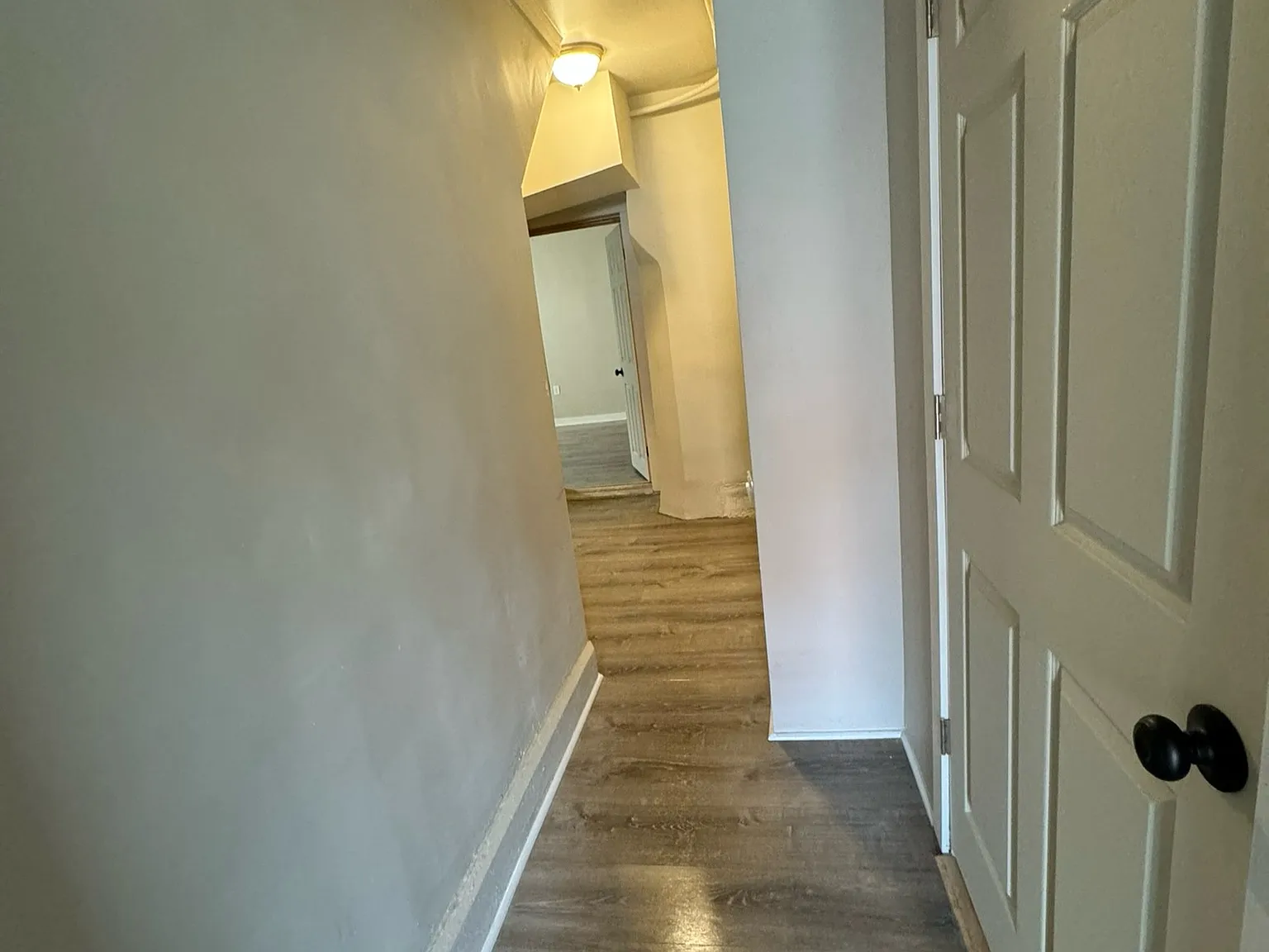 12 S Wade Ave — Photo 2