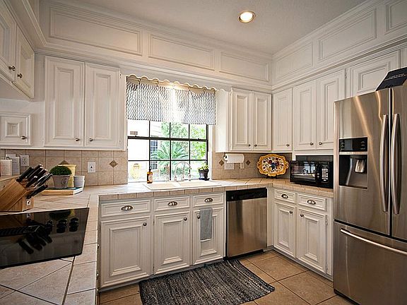 4th image of 2206 Mossy Glen Ct
