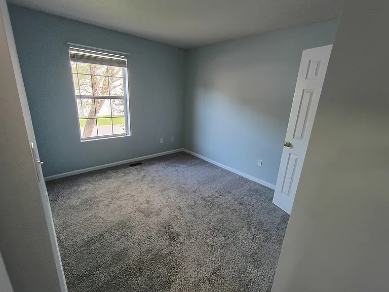 914 Sir Lionel Ct — Photo 18