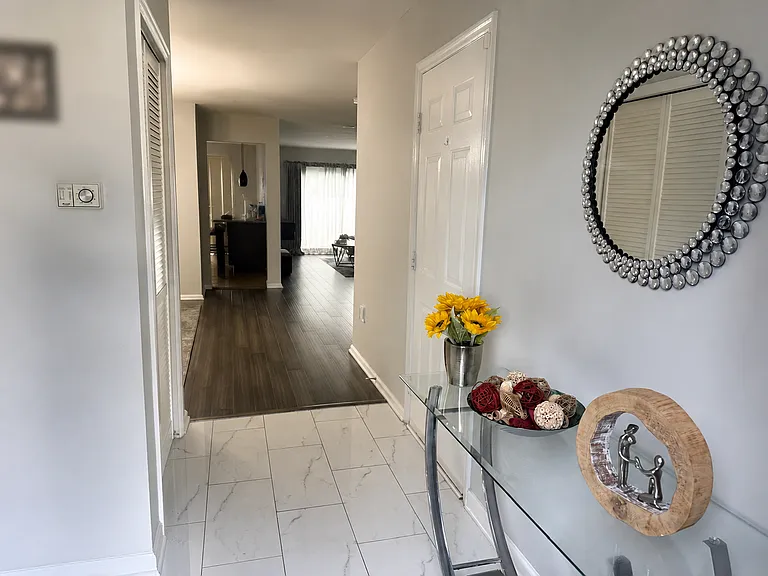 1203 Bayley Ct — Photo 10