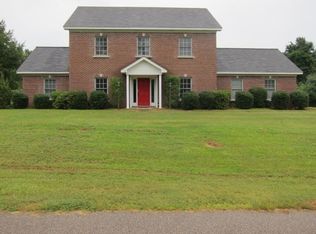 129 Bowling Green Cir, Columbus, MS 39702