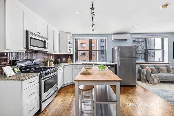 Sold by Compass | media 2