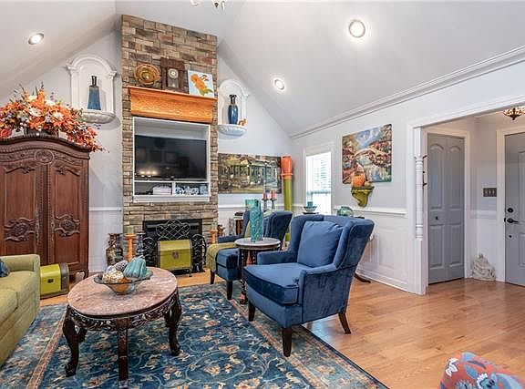 5th image of 5128 Orchard Park Dr