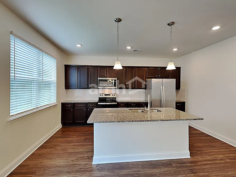 6207 Bridlewood Ln — Photo 4