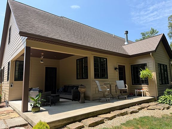4th image of 32 Red Maple Ct