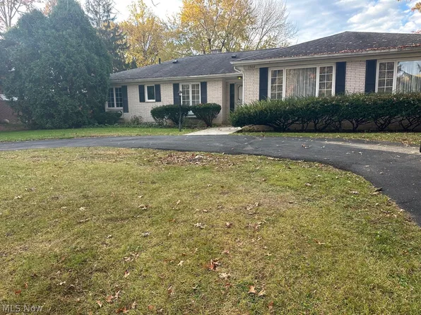 1964 Burlington Rd, Akron, OH 44313
