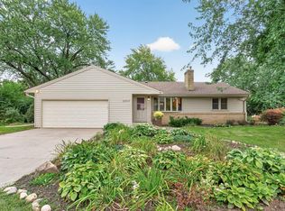 13819 Bellevue Dr, Minnetonka, MN 55345