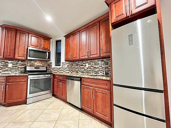 2nd image of 51 Quincy St APT 4A