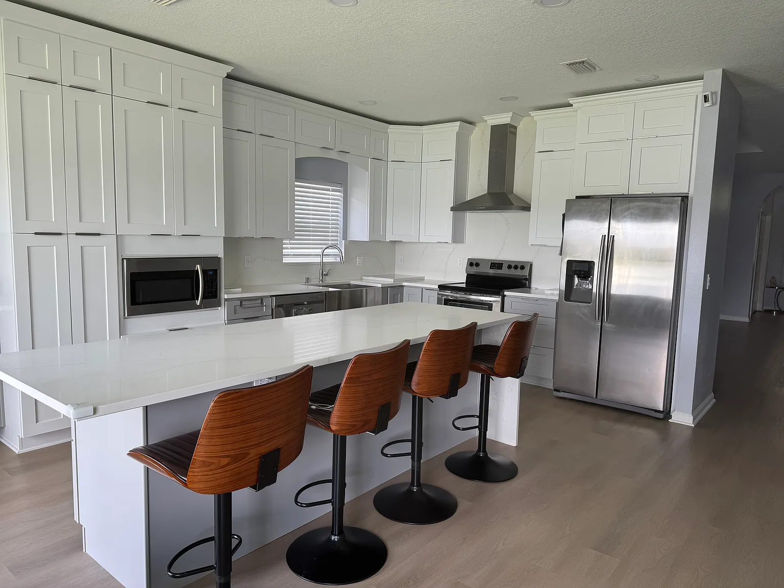 13646 Hawk Lake Dr — Photo 4