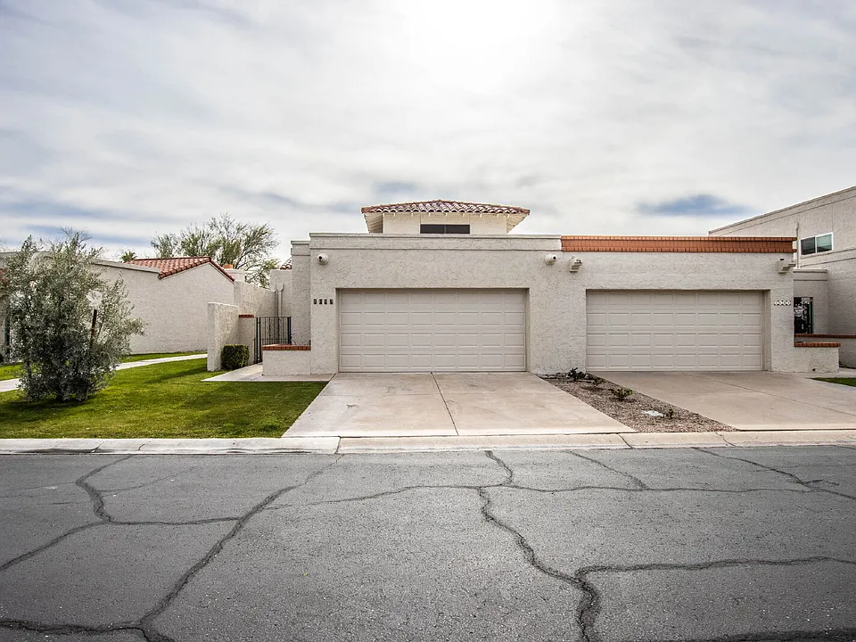 7633 E Sandalwood Dr