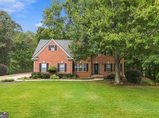 1343 Windsor Glen Dr, Douglasville, GA 30134