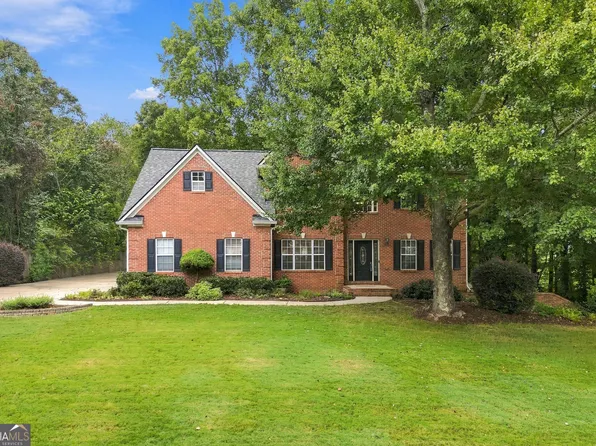 1343 Windsor Glen Dr, Douglasville, GA 30134