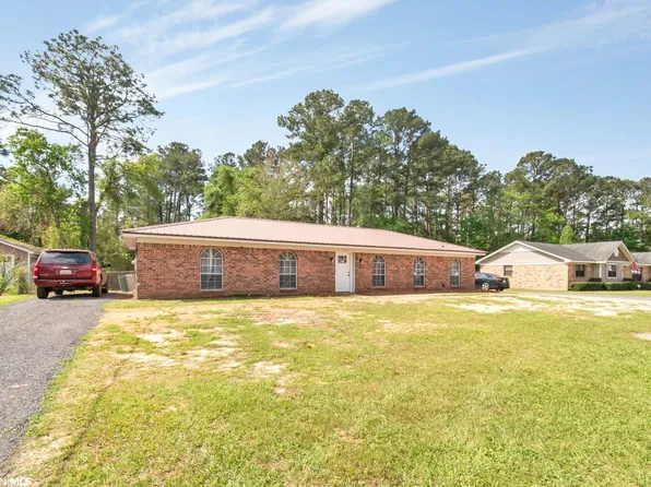 421 Audubon Dr S, Satsuma, AL 36572