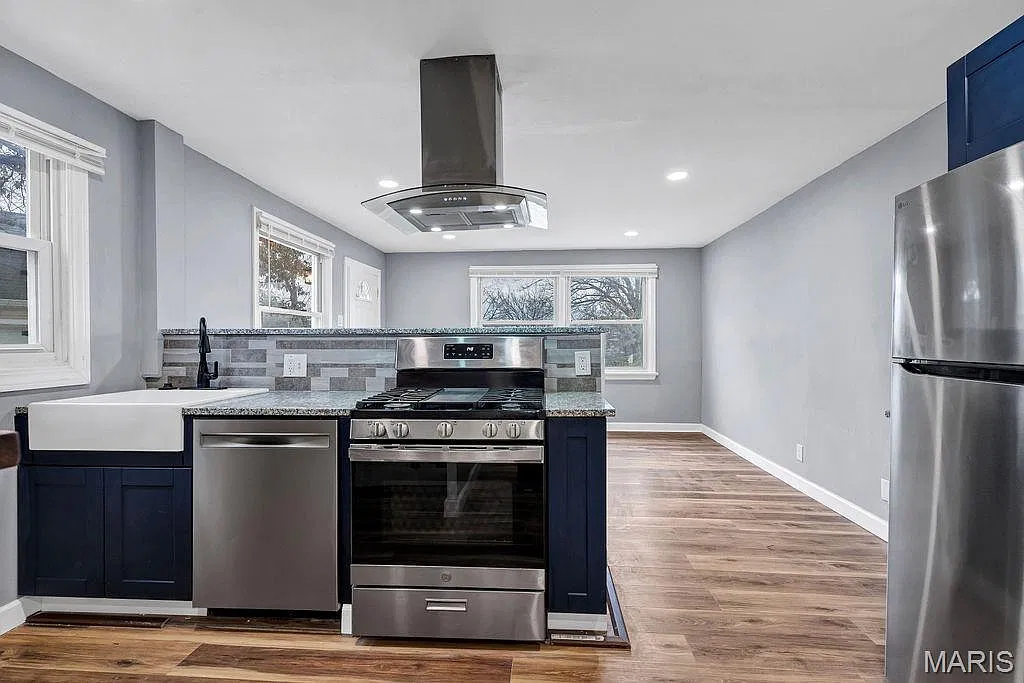 1 bed, 1.0 bath, 700 sqft, $1,150 — Photo 4