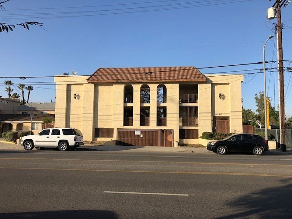 1st image of 12617 Oxnard St APT 108