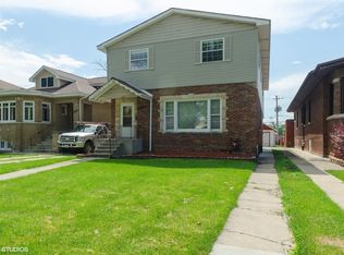 10118 S Oakley Ave, Chicago, IL