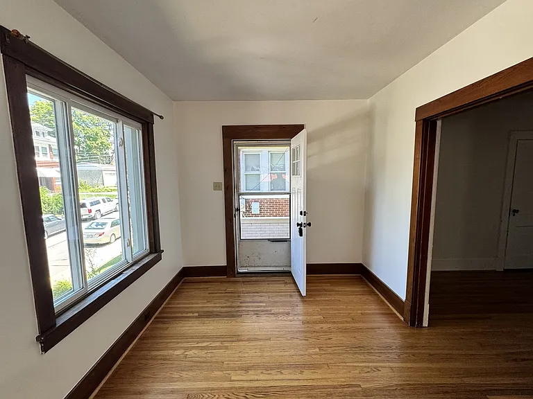 2927 Mattern Ave #1 — Photo 6