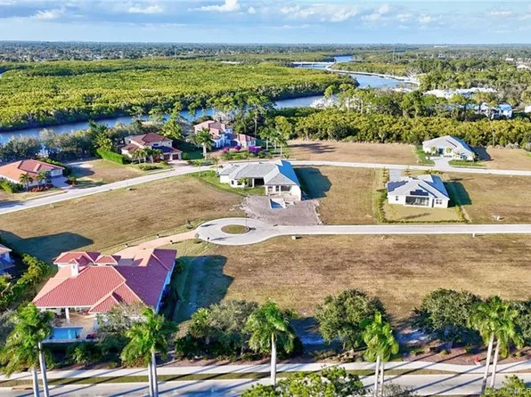 133 SE Via Lago Cervaro Port St, Pt Saint Lucie, FL 34953