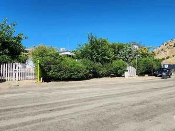8304 Dawn Pl, Lake Isabella, CA 93240