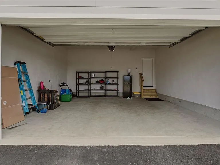 201 Revolution Way — Photo 27