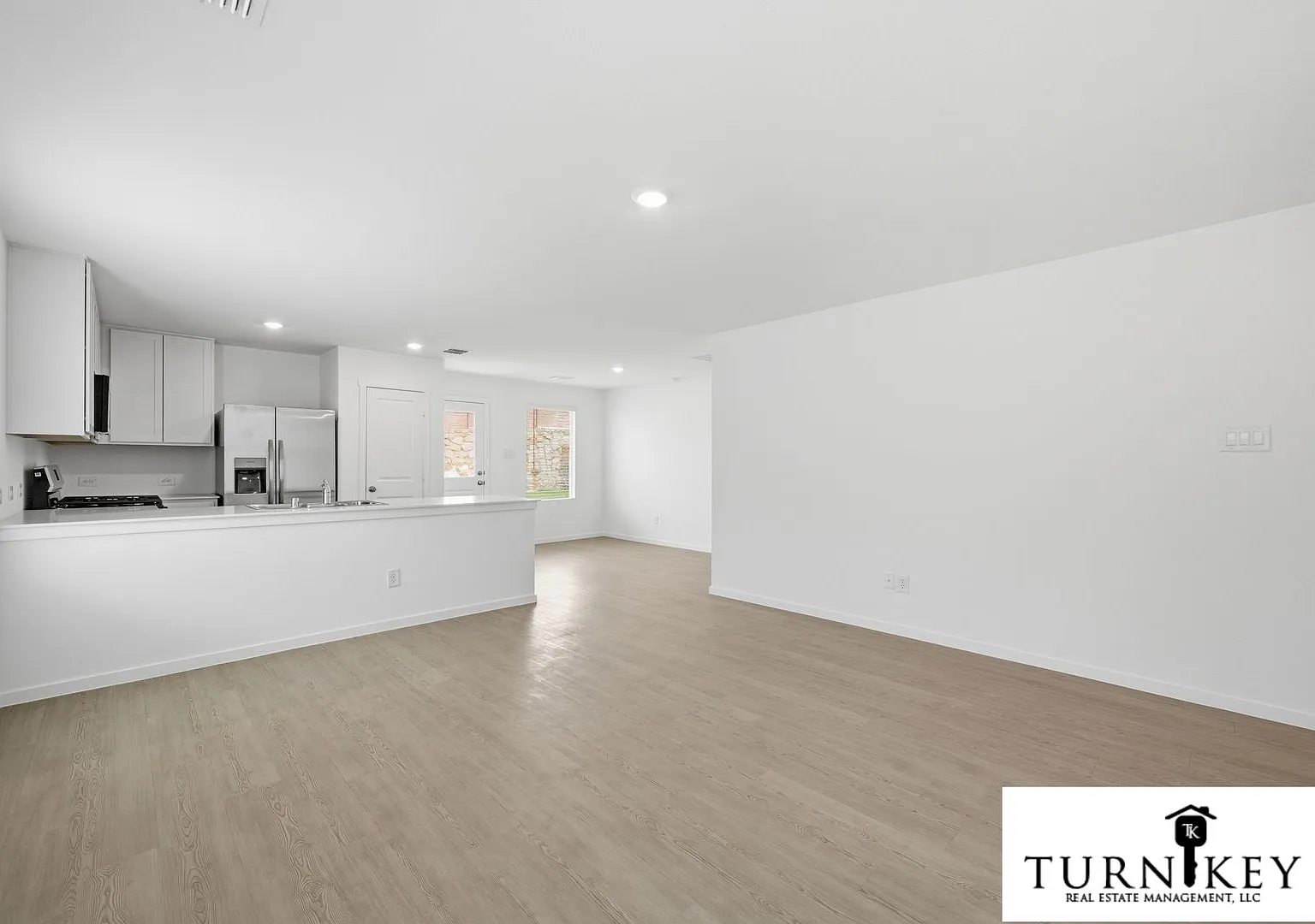 Gorgeous Newer-Build 3BR/2BA Home with Modern Curb Appeal! - Available Now! — Photo 2