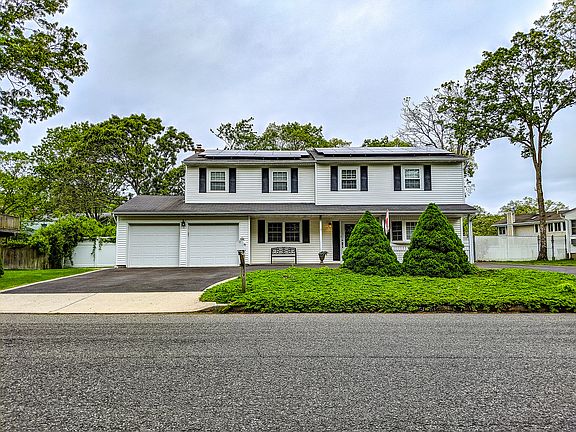 2nd image of 7 Parkridge Cir