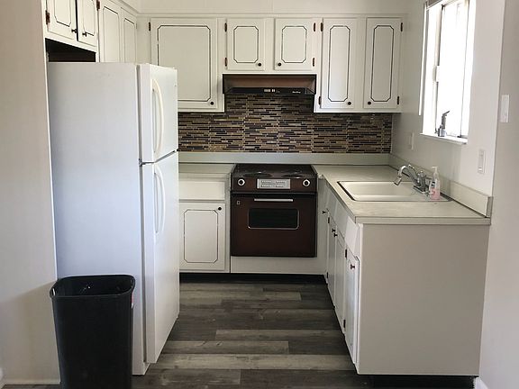 3rd image of 4737 W 101st St APT 203