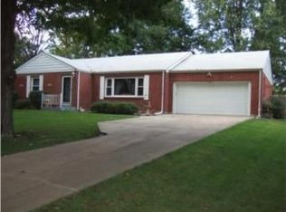 1810 W Liberty Dr, Liberty, MO 64068