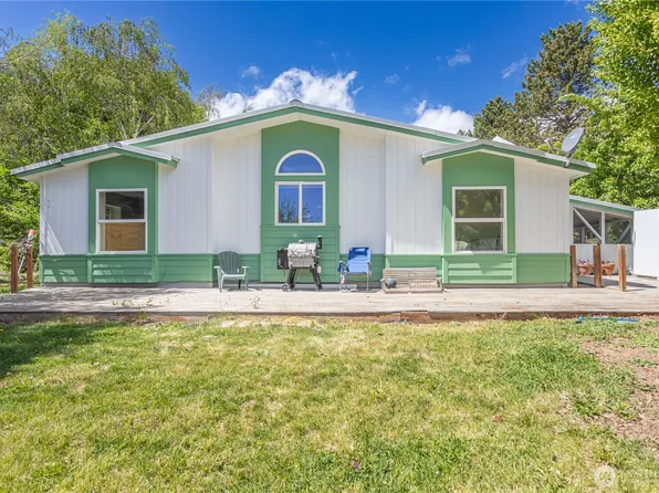 1224 Union Valley Road, Chelan, WA 98816