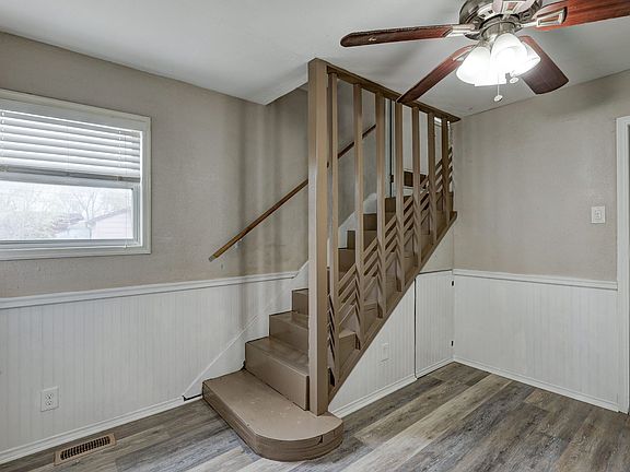 5th image of 4012 Pine Ave #A & B