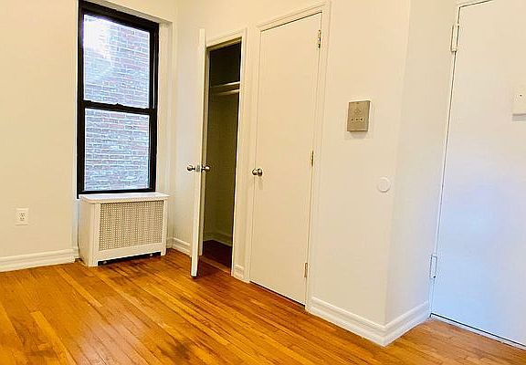 3rd image of 485 Amsterdam Ave APT 4R