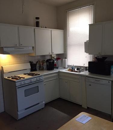 2nd image of 2331 Stratford Ave