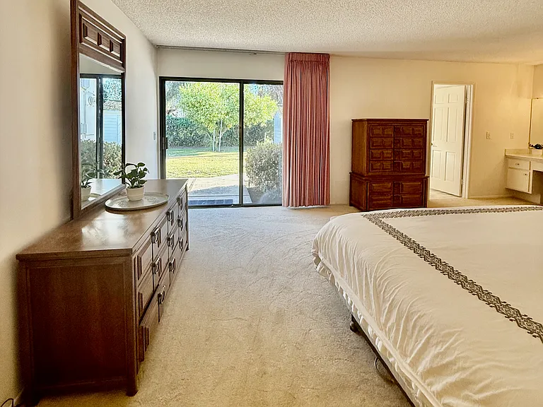 446 Stanford Dr — Photo 18