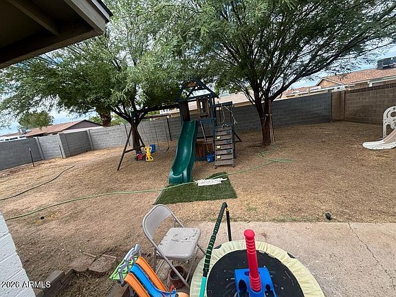 5th image of 5650 W SUNNYSLOPE Lane