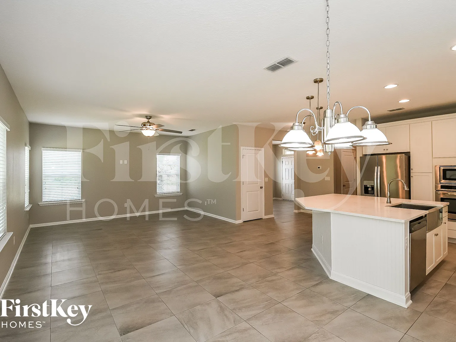 3 bed, 2.5 bath, 1907 sqft, $2,045 — Photo 4