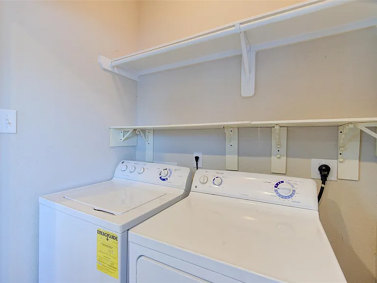 16726 Mammoth Springs Dr — Photo 29