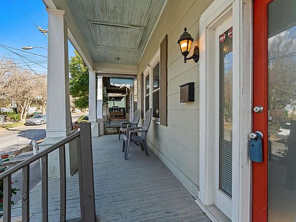 3rd image of 832 America St