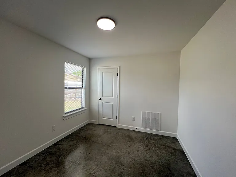 3539 Ashford Rd — Photo 13