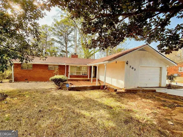 703 S West St, Greensboro, GA 30642