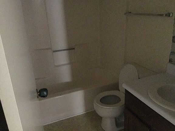 5th image of 32 Kingbird Ln