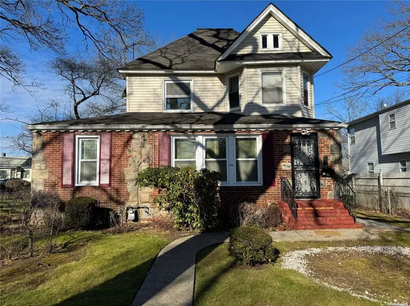 73 Forest Avenue, Freeport, NY 11520