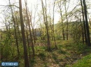 328 Clump Rd, Green Lane, PA 18054