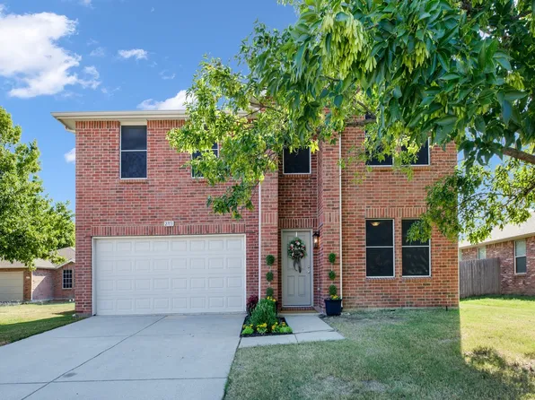 2713 N Wavecrest Ct, Little Elm, TX 75068