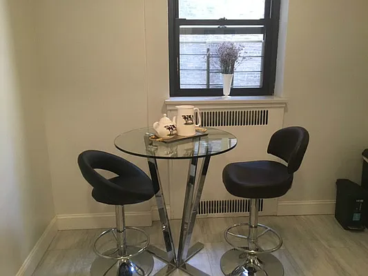 Rented by Keller Williams NYC | media 22