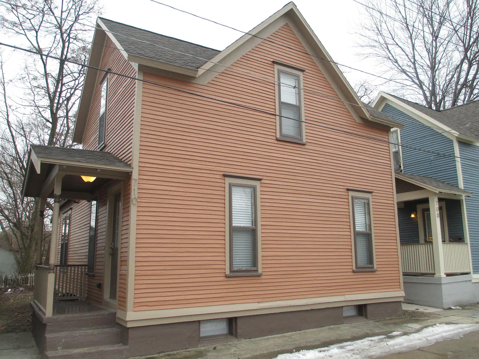 710 Dykema Ct SE — Photo 2