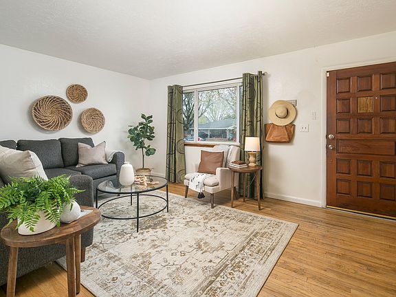 5th image of 2613 15th Avenue Ct