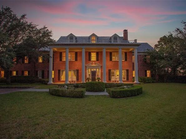 1120 Pebble Creek Rd, Fort Worth, TX 76107