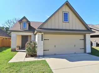 304 Hanna Ct, College Station, TX 77845